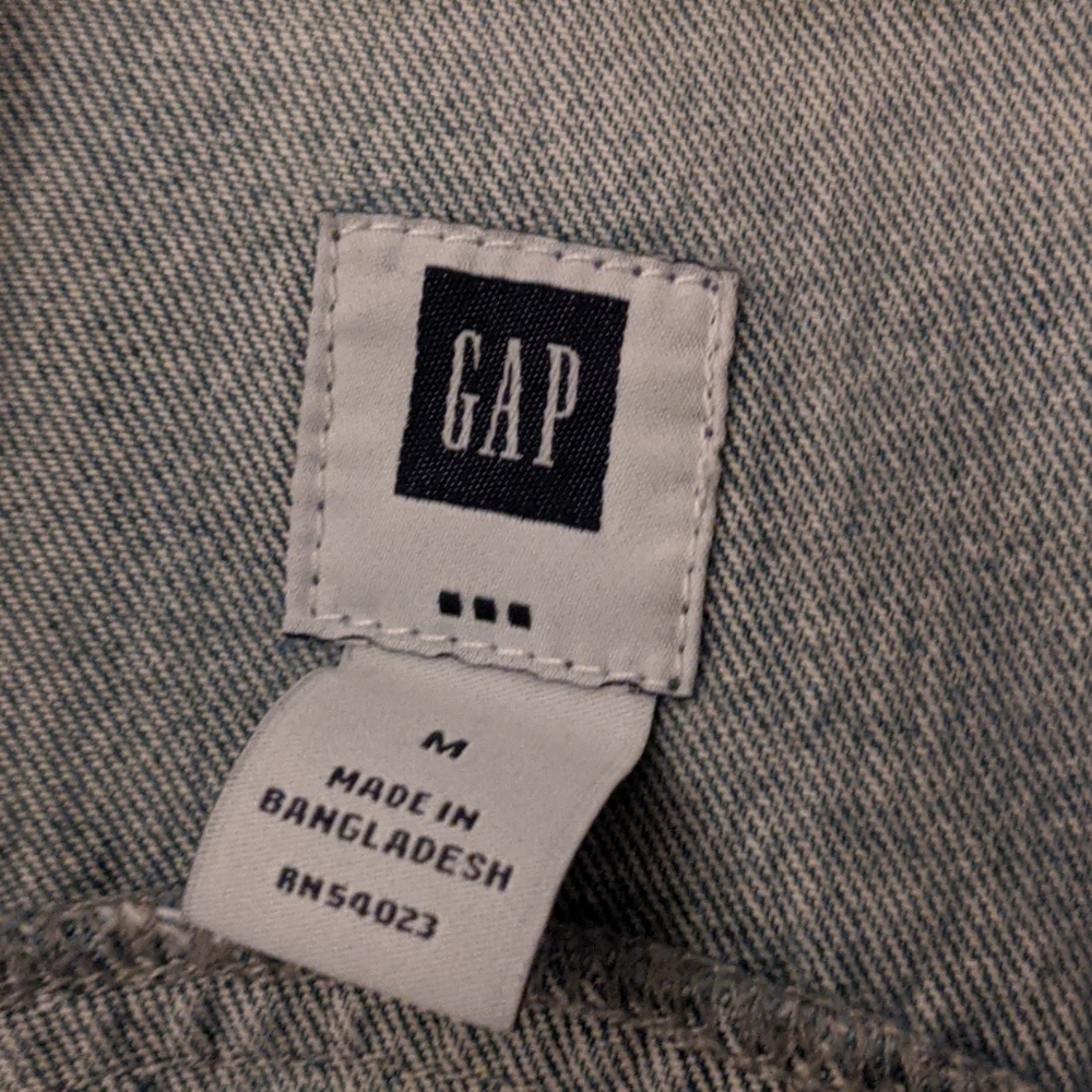 BOGO 💥Jean jacket - Picture 2 of 2